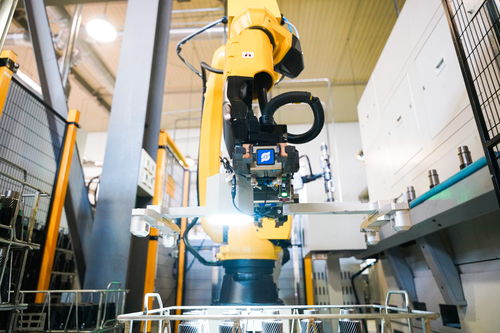 互聯(lián)網(wǎng)大會 強(qiáng)磁場 賦能嘉興桐鄉(xiāng)產(chǎn)業(yè)跨級躍遷