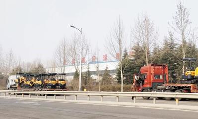恒特挖掘機(jī)再發(fā)15臺微型挖掘機(jī)交付客戶