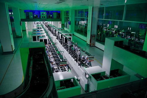 暗中 工作的智能工廠 機(jī)械手上長(zhǎng)出了 眼睛 丨新經(jīng)濟(jì) 再出發(fā)